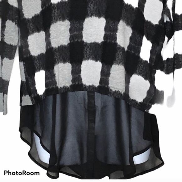 Georgette Trim Zero Degrees Celsius Black & Grey Plaid Plus Size Medium 2X NWT - Picture 6 of 7